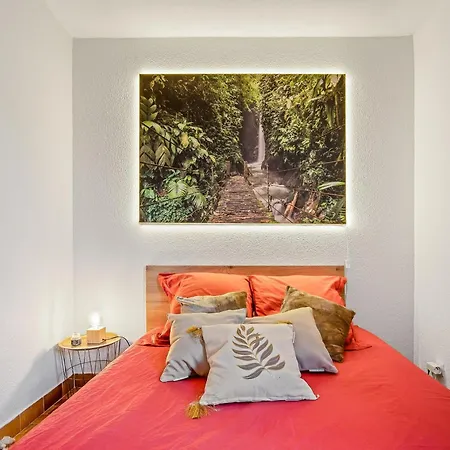 Cap Cozy With Terrace And Pool In The Naturist Village